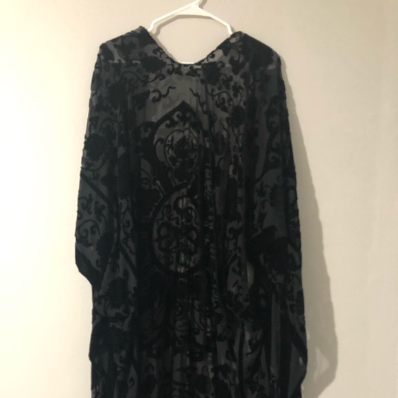 Black Velvet Burnout "Kimono" w/ Fringe - Picture 2 of 5